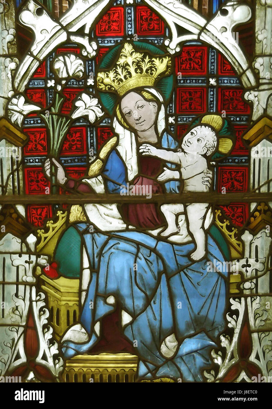 Ce titre fait probablement référence à une œuvre d'art ou à une figure religieuse, peut-être une représentation de la Vierge dans l'art religieux, connue pour ses représentations symboliques et dévotionnelles. Banque D'Images