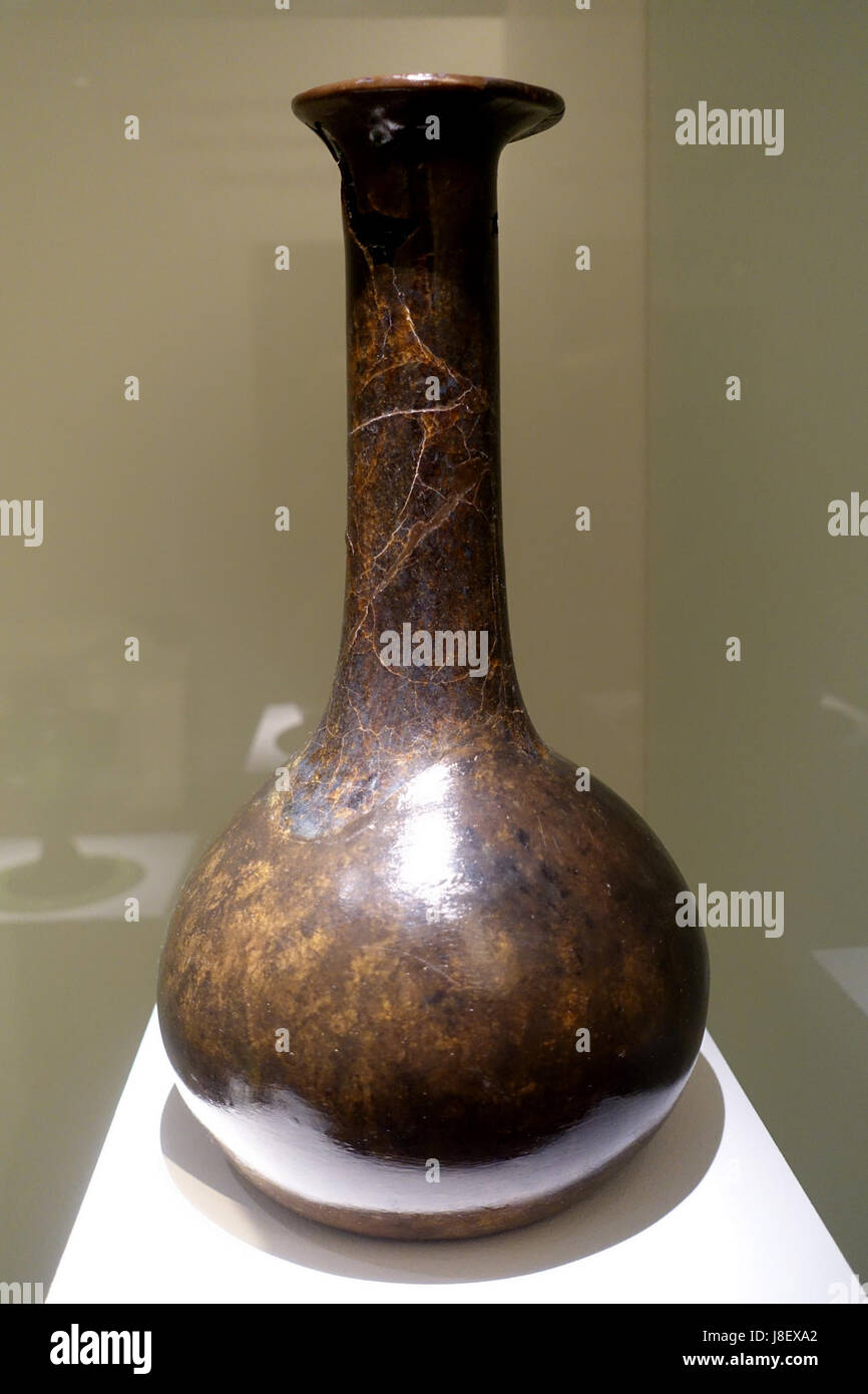 Ballon avec corps cylindrique, de Solling ou Vogler, 1250 AD 1300, verre Braunschweigisches Landesmuseum DSC04587 Banque D'Images Ballon avec corps cylindrique, de Solling ou Vogler, 1250 AD 1300, verre Braunschweigisches Landesmuseum DSC04587 Banque D'Images