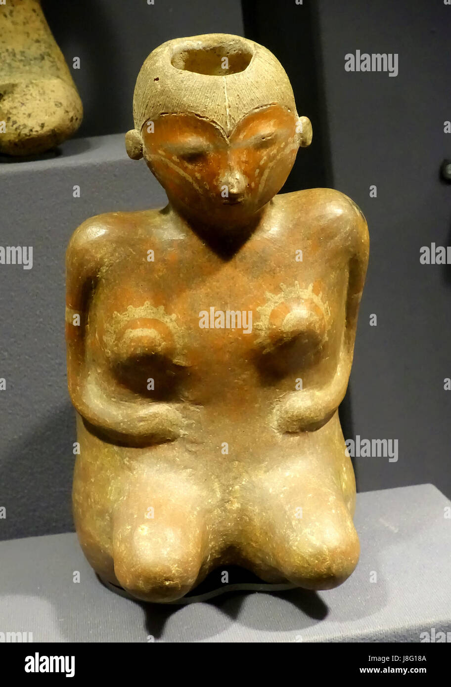 Figure féminine, au nord-ouest du Mexique, Période préclassique Terminal, 200 avant JC à 400 après JC, moulé en céramique peint et Musée d'Anthropologie, Université de la Colombie-Britannique DSC09029 Banque D'Images Figure féminine, au nord-ouest du Mexique, Période préclassique Terminal, 200 avant JC à 400 après JC, moulé en céramique peint et Musée d'Anthropologie, Université de la Colombie-Britannique DSC09029 Banque D'Images