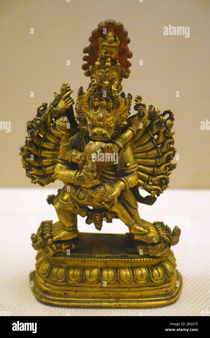 Corps double Vajrabhairava, Tibet, 1644 AD 1911, cuivre doré Musée Provincial du Sichuan Chengdu, Chine DSC04365 Banque D'Images Corps double Vajrabhairava, Tibet, 1644 AD 1911, cuivre doré Musée Provincial du Sichuan Chengdu, Chine DSC04365 Banque D'Images
