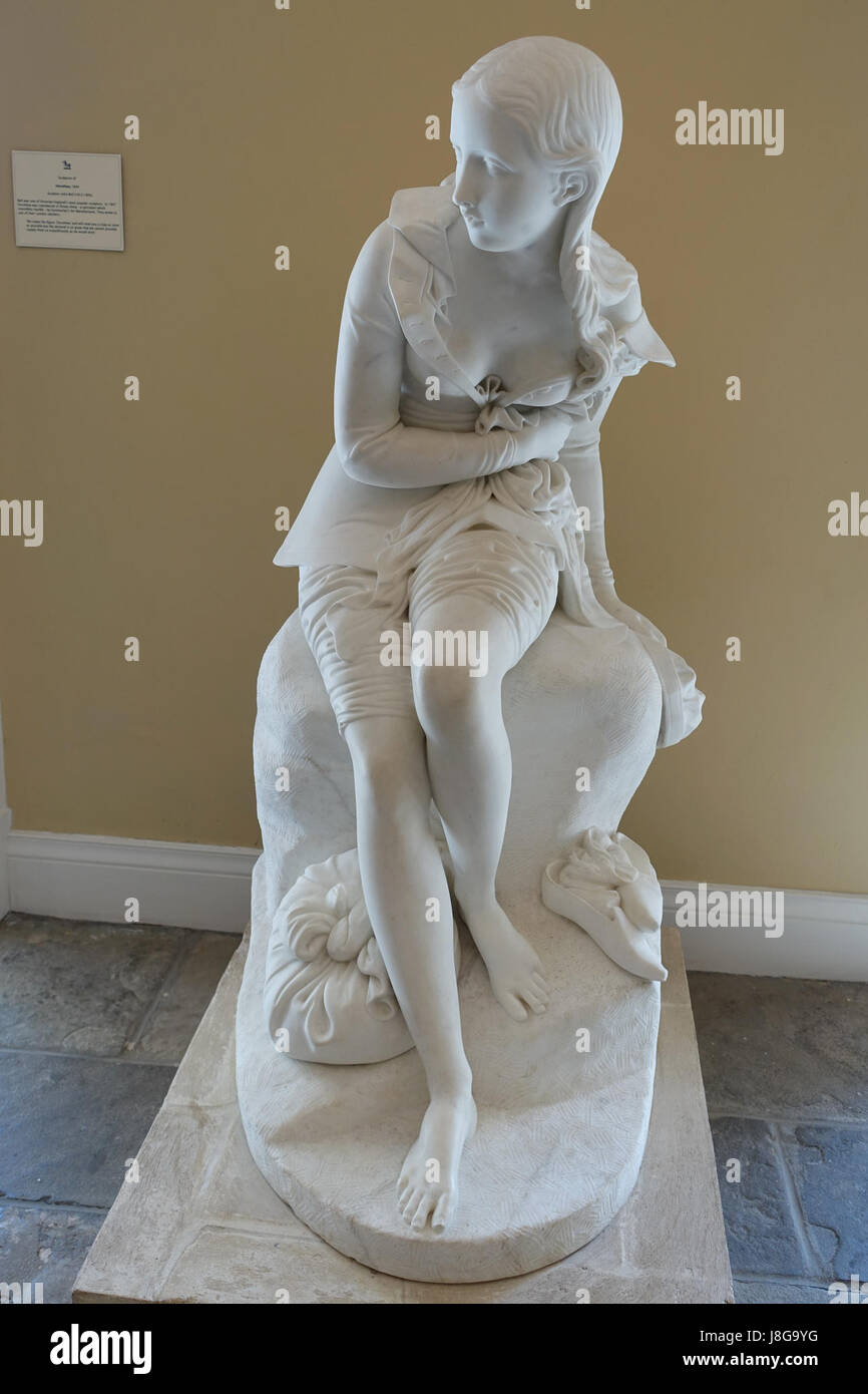 Dorothea de John Bell est une sculpture en marbre créée en 1844, située à Bowood House dans le Wiltshire, en Angleterre. La pièce reflète le style classique et les compétences artistiques de Bellâ€ ™ dans le milieu du marbre. Banque D'Images