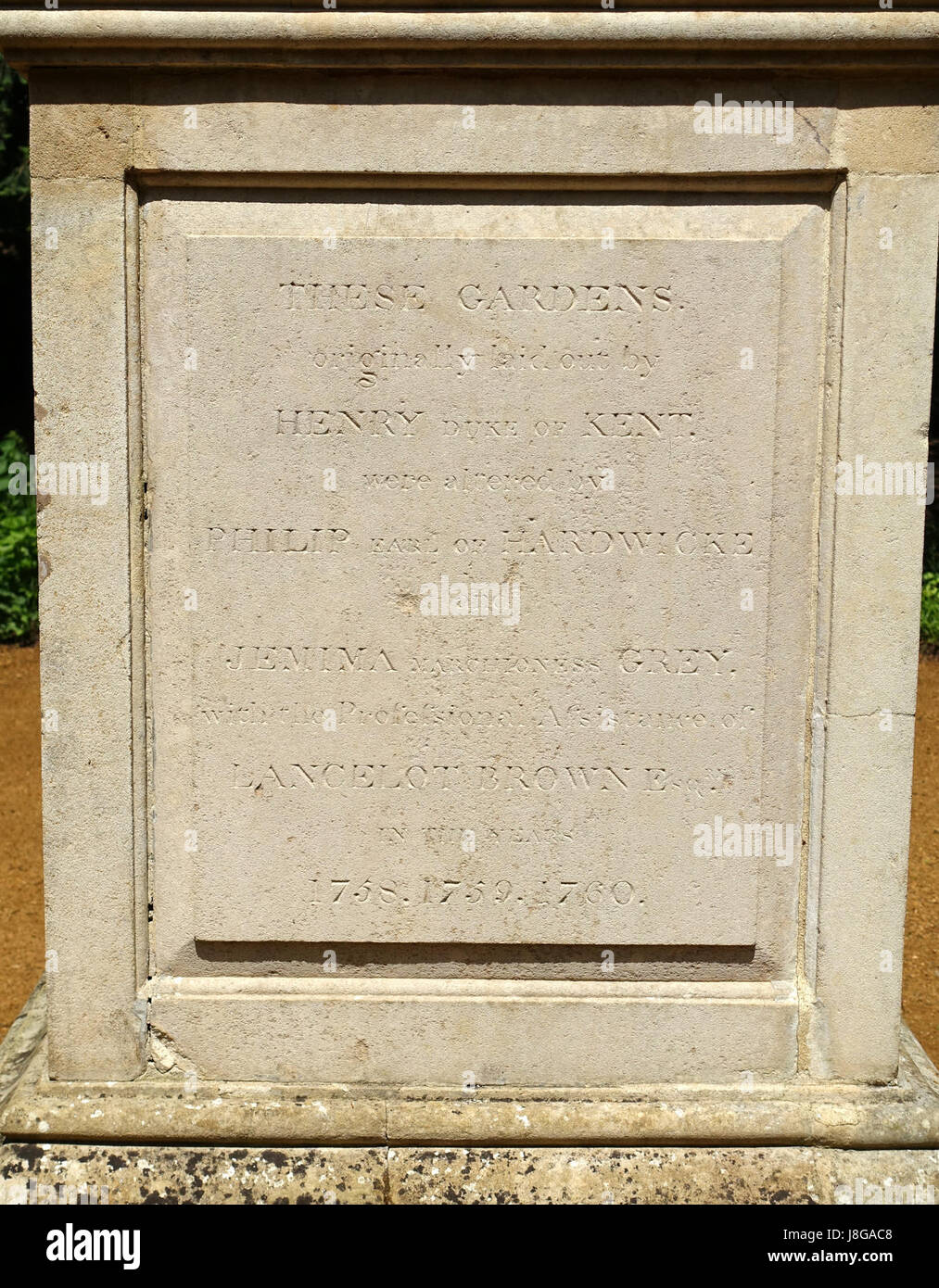 Lancelot Brown inscription monument Parc Wrest Bedfordshire, Angleterre DSC08215 Banque D'Images