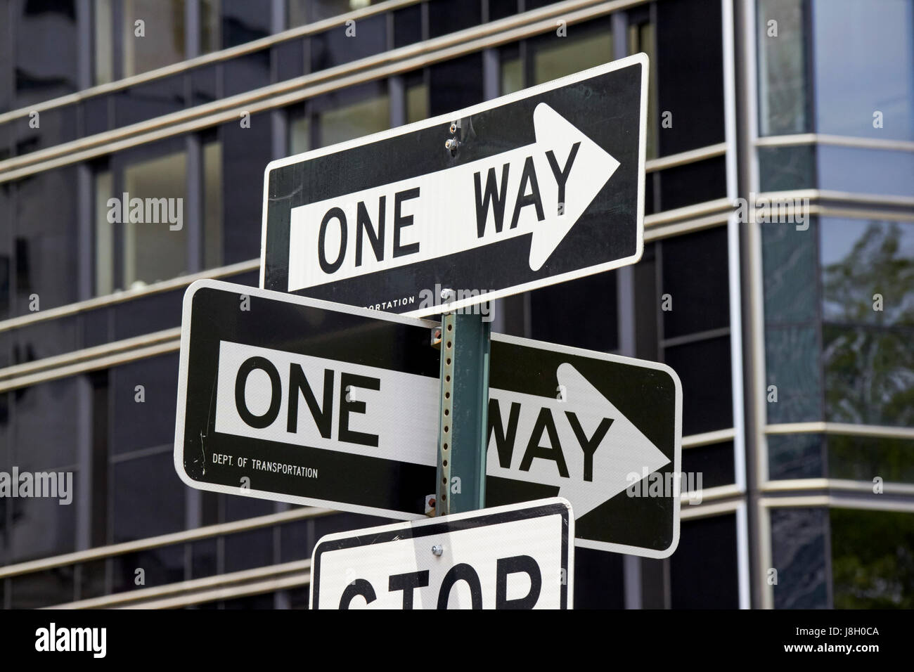 Une façon panneaux de signalisation de la ville de New York USA Banque D'Images