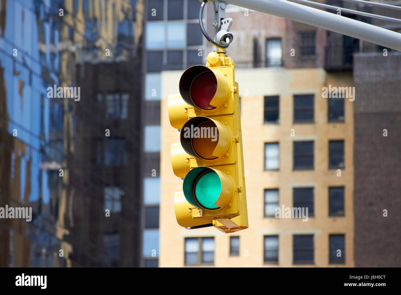 Green go la lumière sur les feux de signalisation de la ville de New York USA Banque D'Images