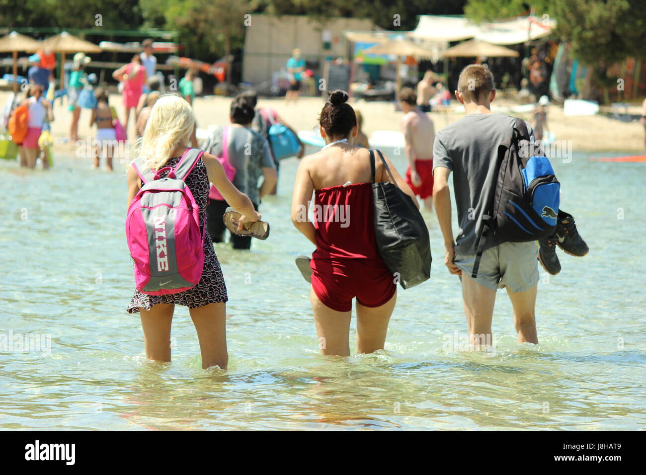 Les touristes sur la plage Bella Vraka Banque D'Images