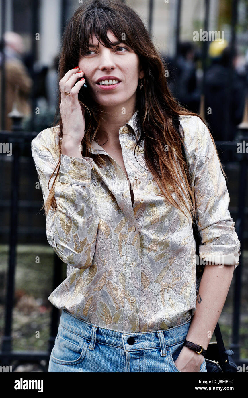 Lou Doillon à Vanessa Seward, Paris Fashion Week A/W RT 2017-2018, France Banque D'Images