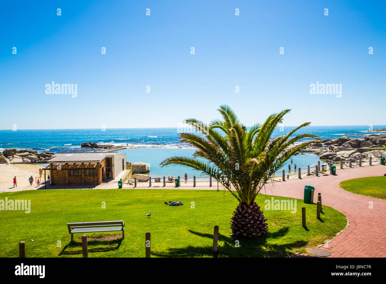 Camps Bay, Afrique du Sud - 29 janvier 2015 : Profitez de l'été dans la région de Camps Bay - Cape Town Banque D'Images