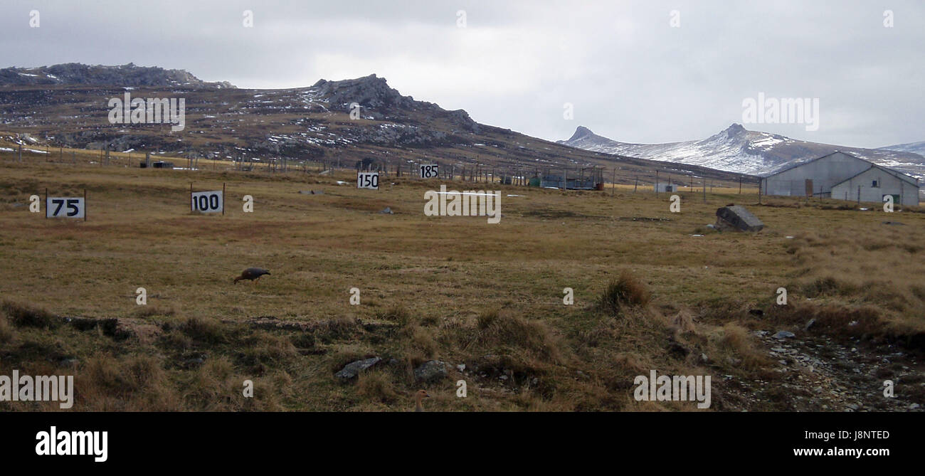 Les îles Falkland - Mont Tumbledown et deux Sœurs vu de Stanley Banque D'Images