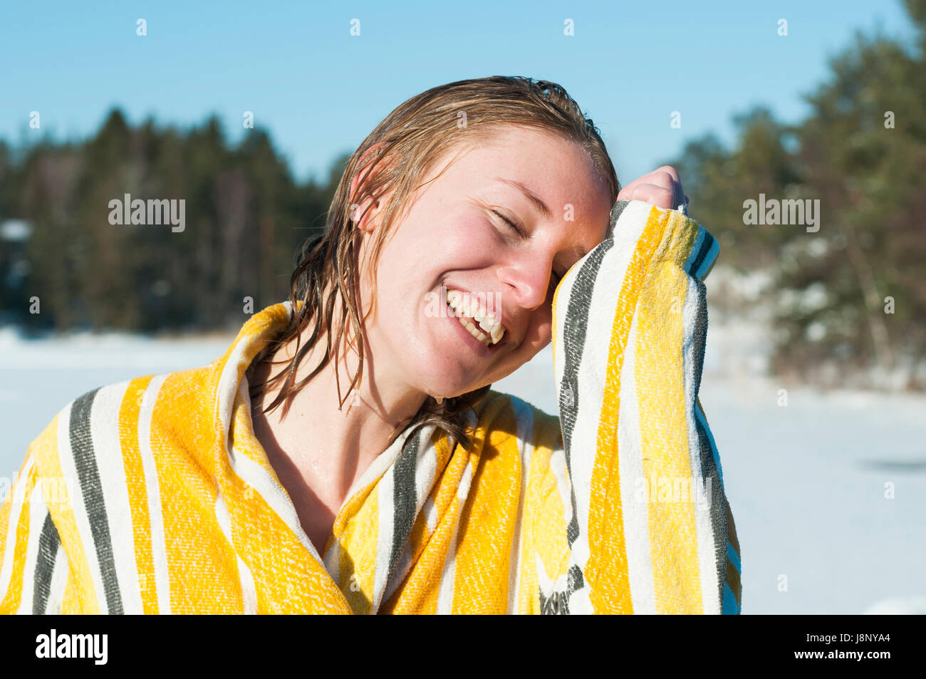 Portrait of woman wearing bathrobe Banque D'Images