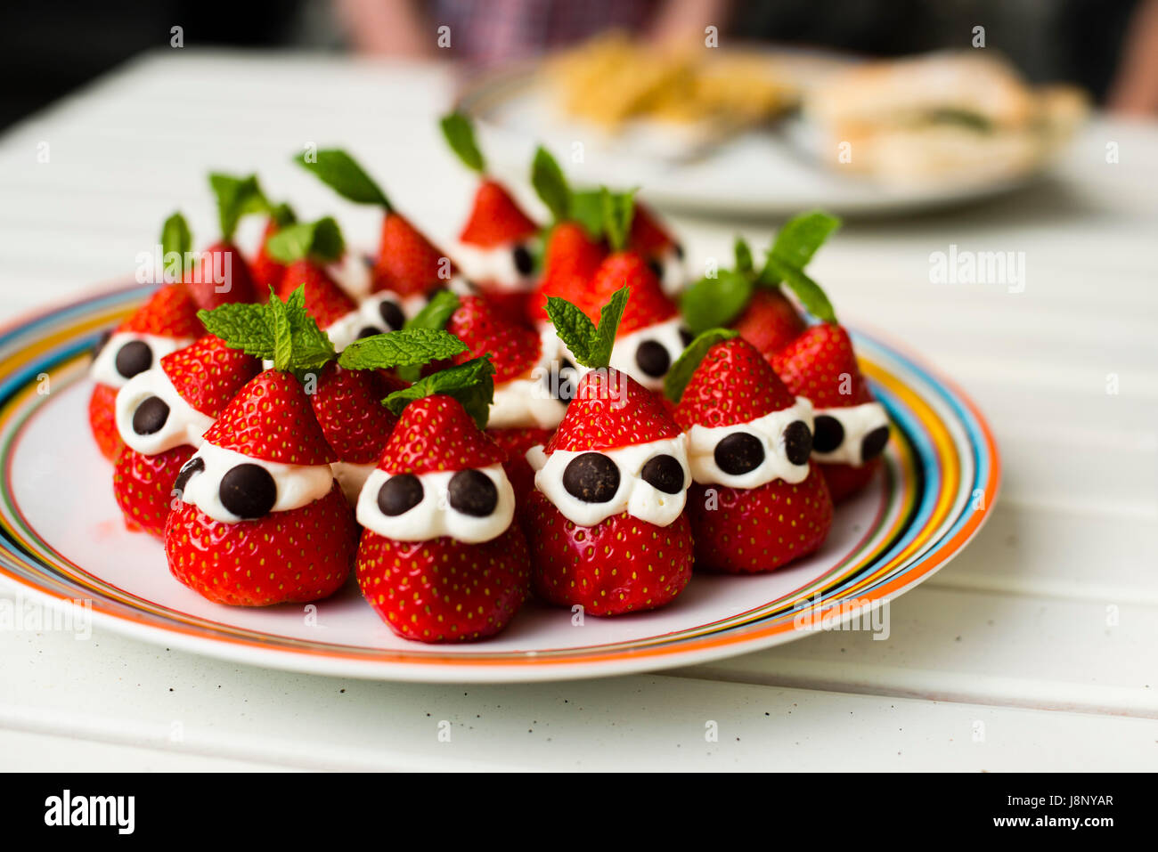 Les fraises sur la plaque Banque D'Images