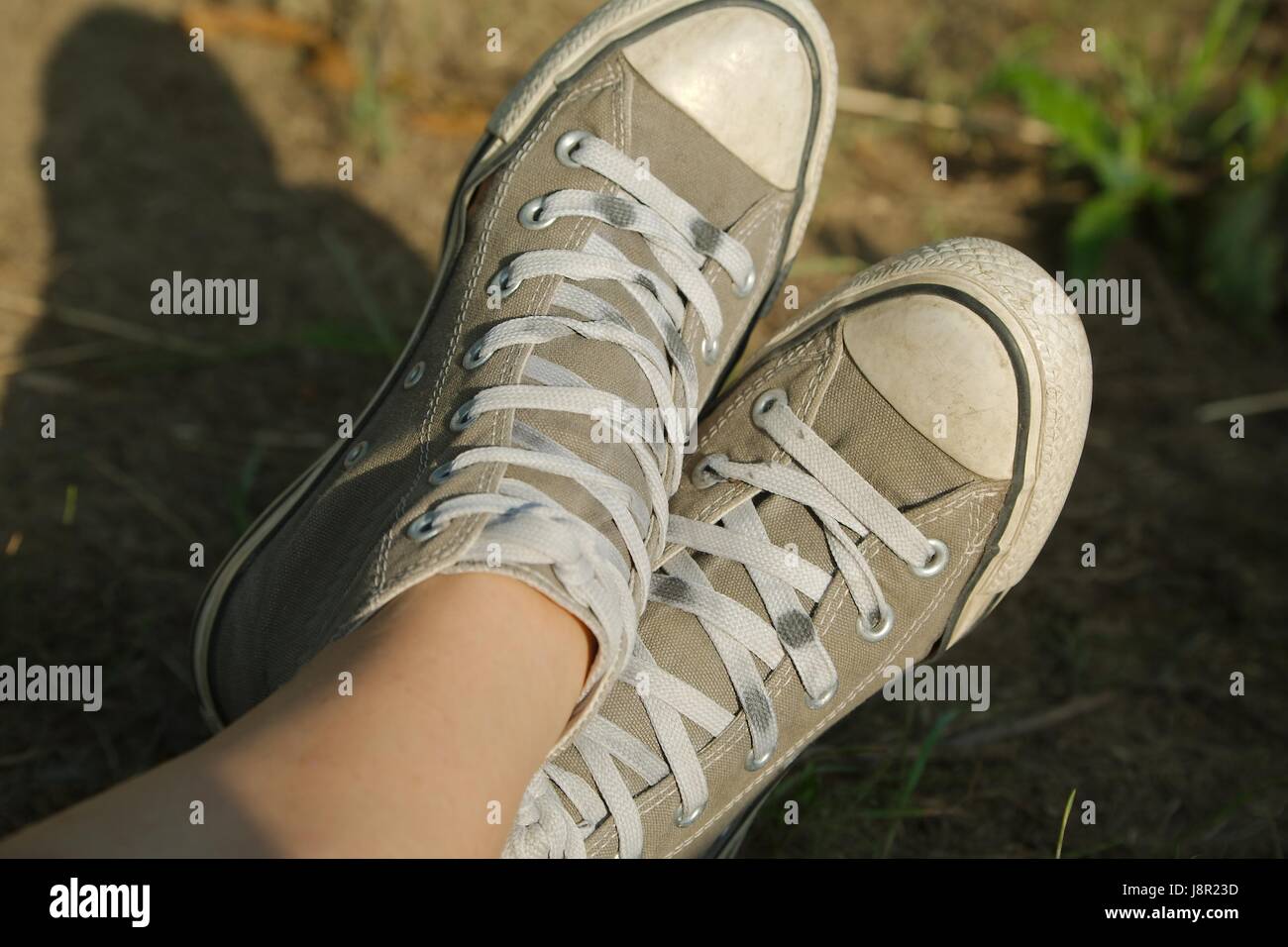 Detail worn out shoes Banque de photographies et d'images à haute  résolution - Alamy