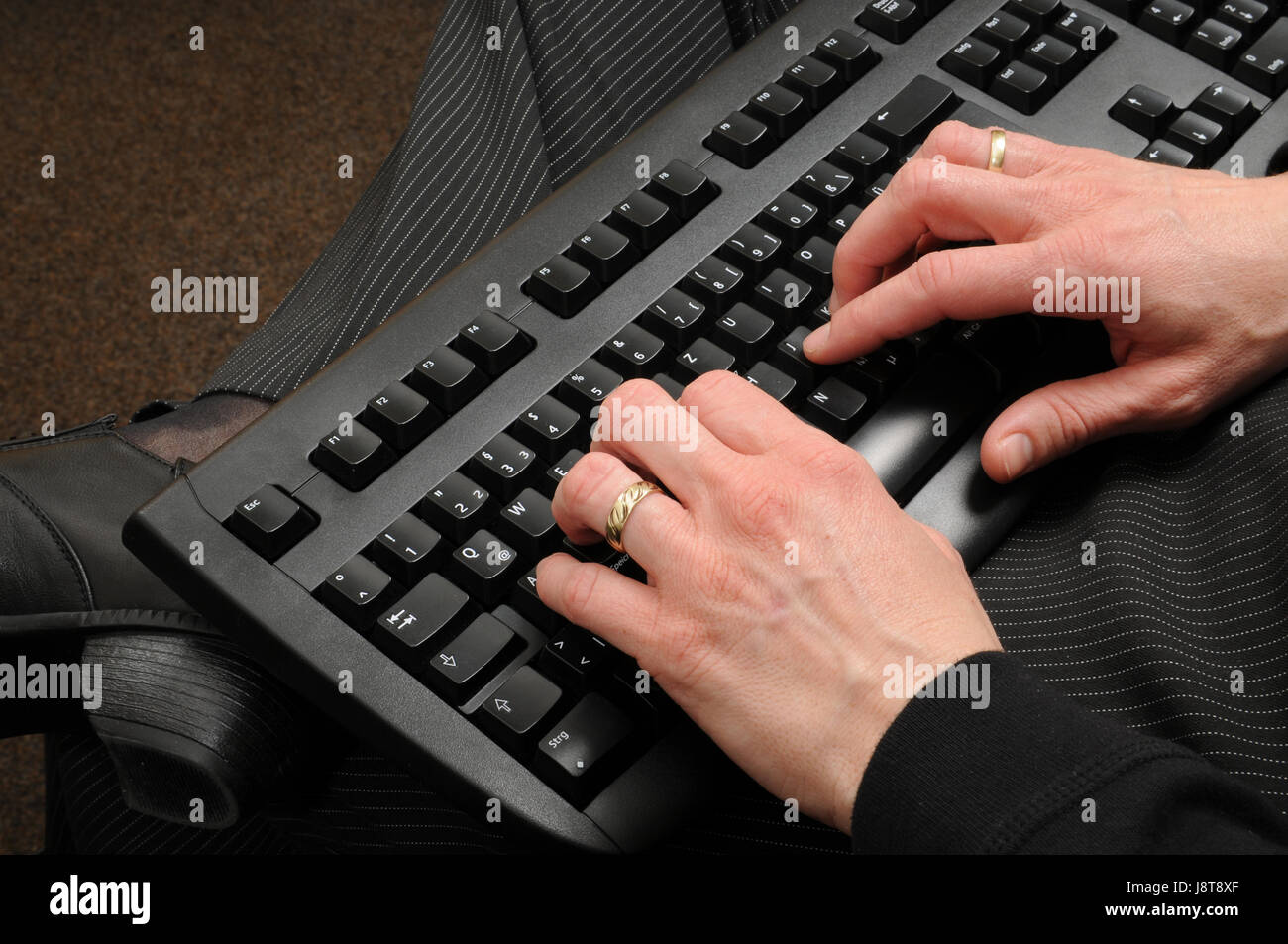 Genre, la main, clavier, lettre, femme, genre, main, mains, doigts, clavier  Photo Stock - Alamy