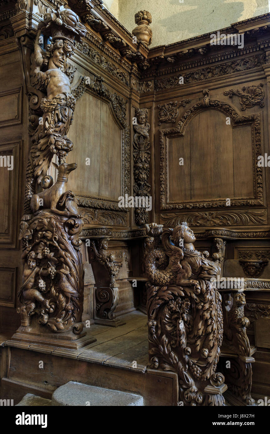 France, Creuse, Moutier-d'Ahun, abbaye de Moutier d'Ahun, boiseries sculptées dans l'église Banque D'Images