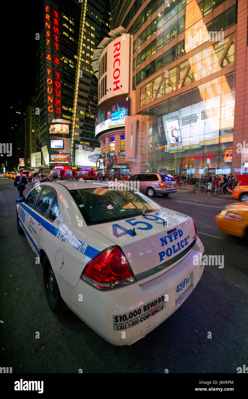 Voiture de police à New York Times Square Banque D'Images