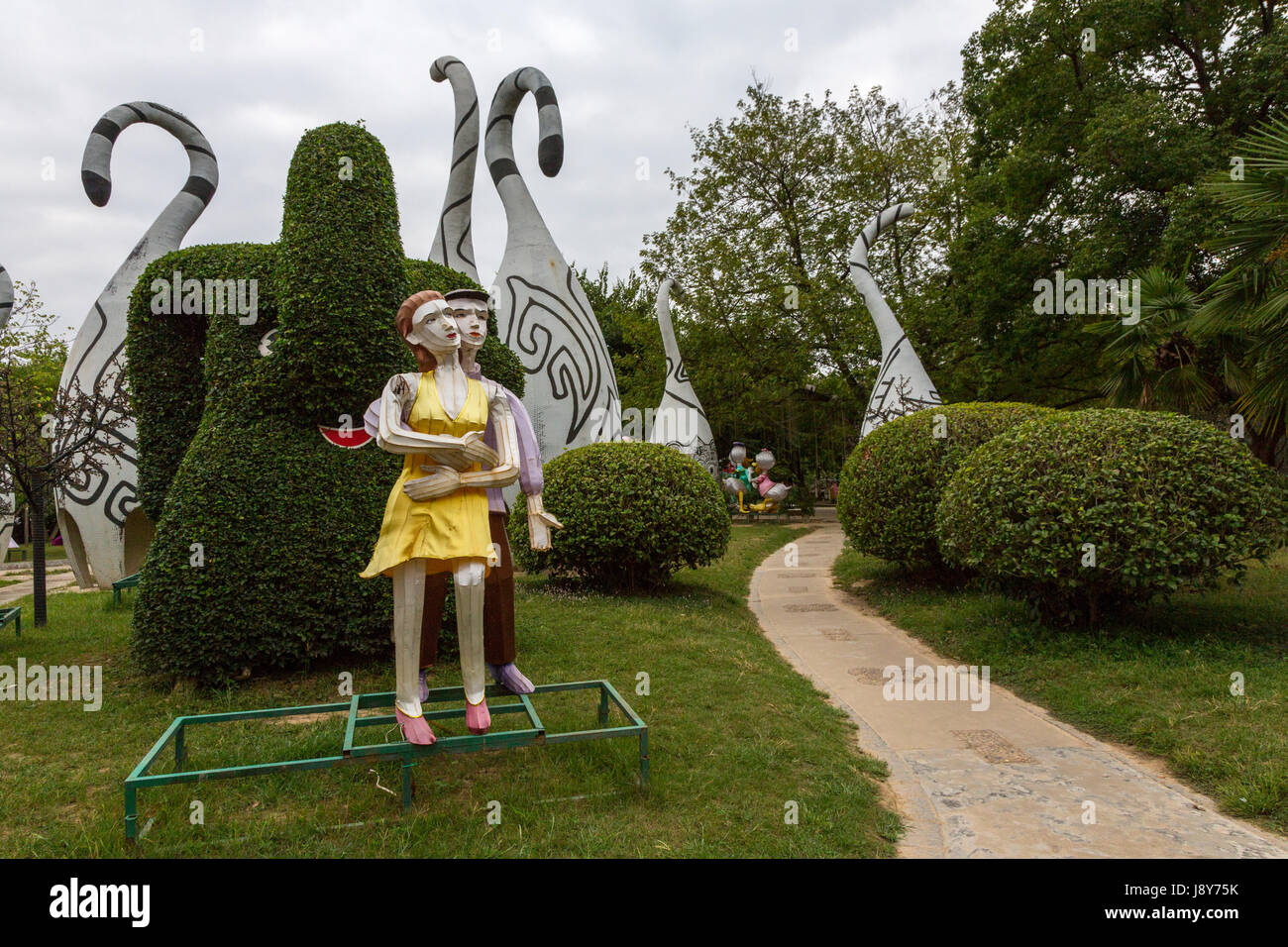 Guilin, Chine. Elephant Trunk Hill Park. Les statues sur l'île d'amour. Banque D'Images