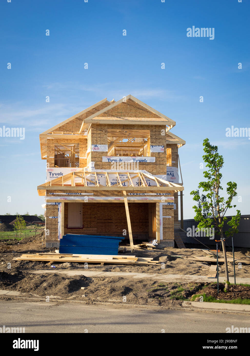 Une maison d'habitation de deux étages en construction dans la banlieue de Beaumont Edmonton, Alberta, Canada. Banque D'Images