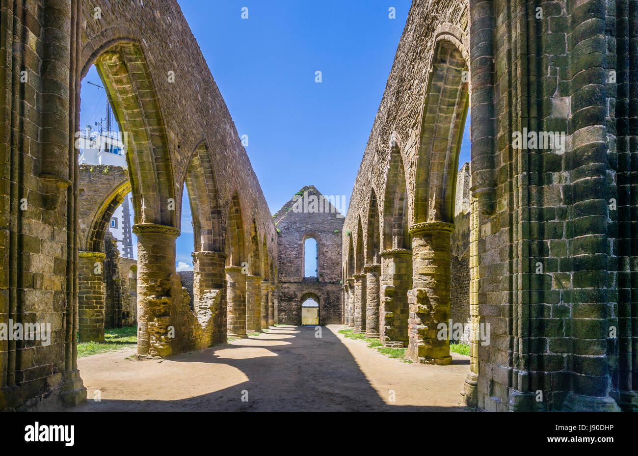 France, Bretagne, département Finistére, Pointe Sant-Mathieu, ruines du 17e siècle du Monastère de Saint Maur Banque D'Images