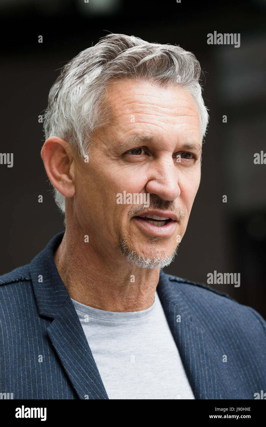 Londres, Royaume-Uni. 30 mai, 2017. Gary Lineker, footballeur à la retraite s'adresse aux journalistes à l'extérieur de BBC à Londres. Credit : Vickie Flores/Alamy Live News Banque D'Images