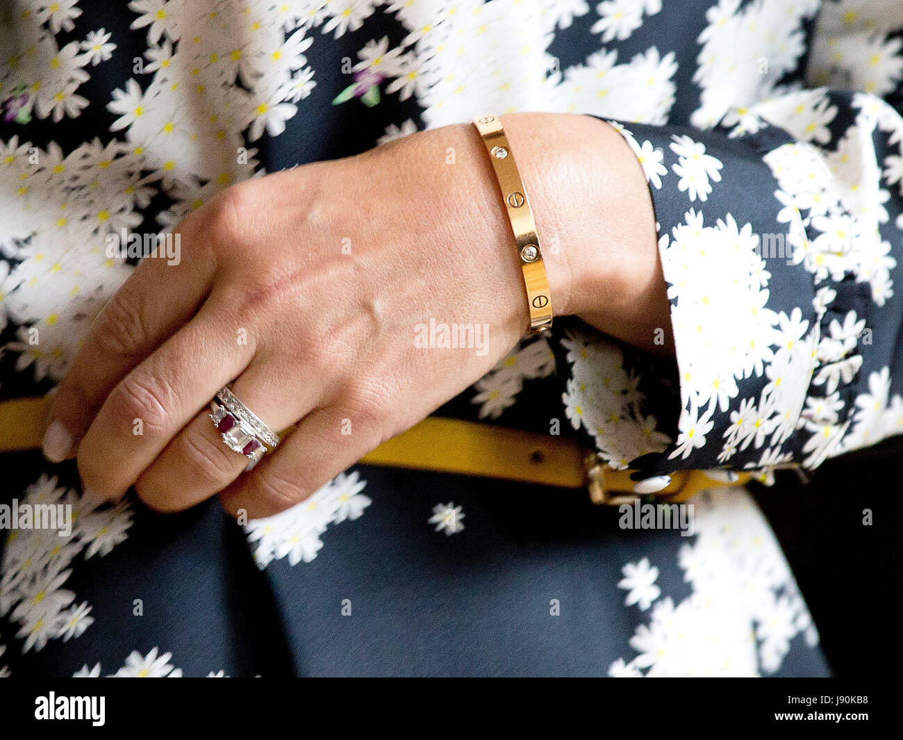 Stockholm, Suède. 30 mai, 2017. Les bijoux de la princesse Mary de Danemark  vu Illums Bolighus visites tandis qu'elle, une boutique de design danois, à  Stockholm, 30 mai 2017, à l'occasion de