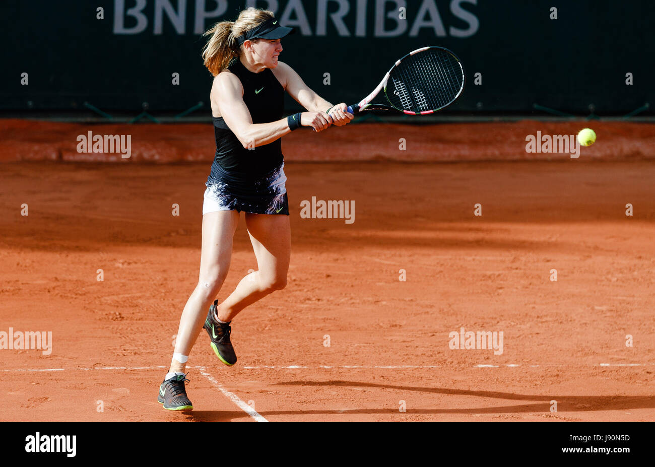 Paris, France, 30 mai 2017 : l'Eugenie Bouchard est en action lors de son premier match à l'Open de France de Tennis 2017 à Roland Garros Paris. Crédit : Frank Molter/Alamy Live News Banque D'Images