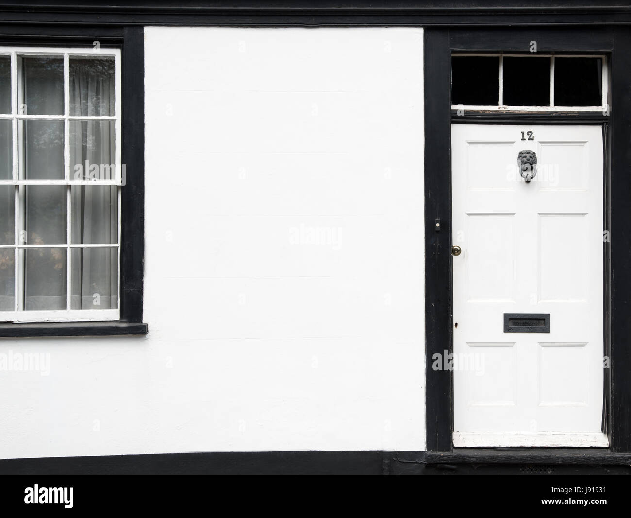 Maison traditionnel anglais avec entrée avant Banque D'Images