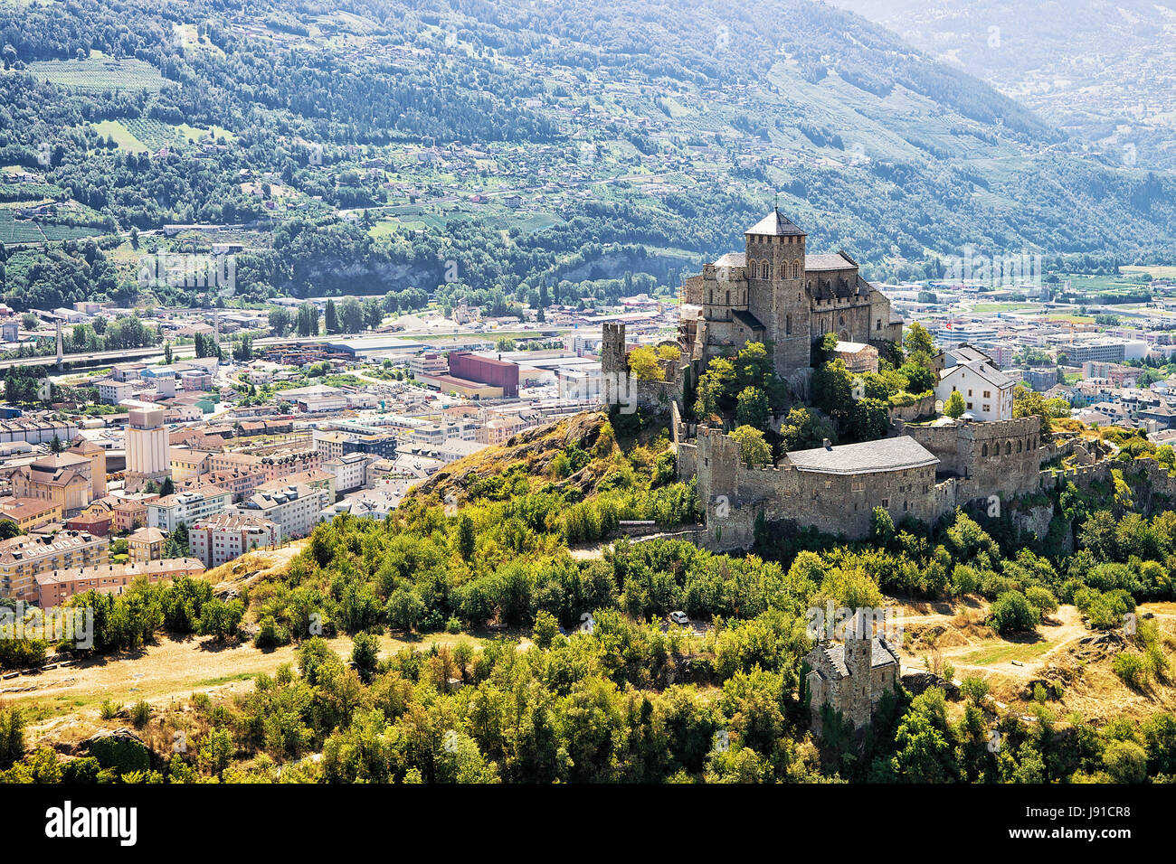 Le Château de Valère dans la colline à Sion, Canton du Valais, Suisse. Banque D'Images