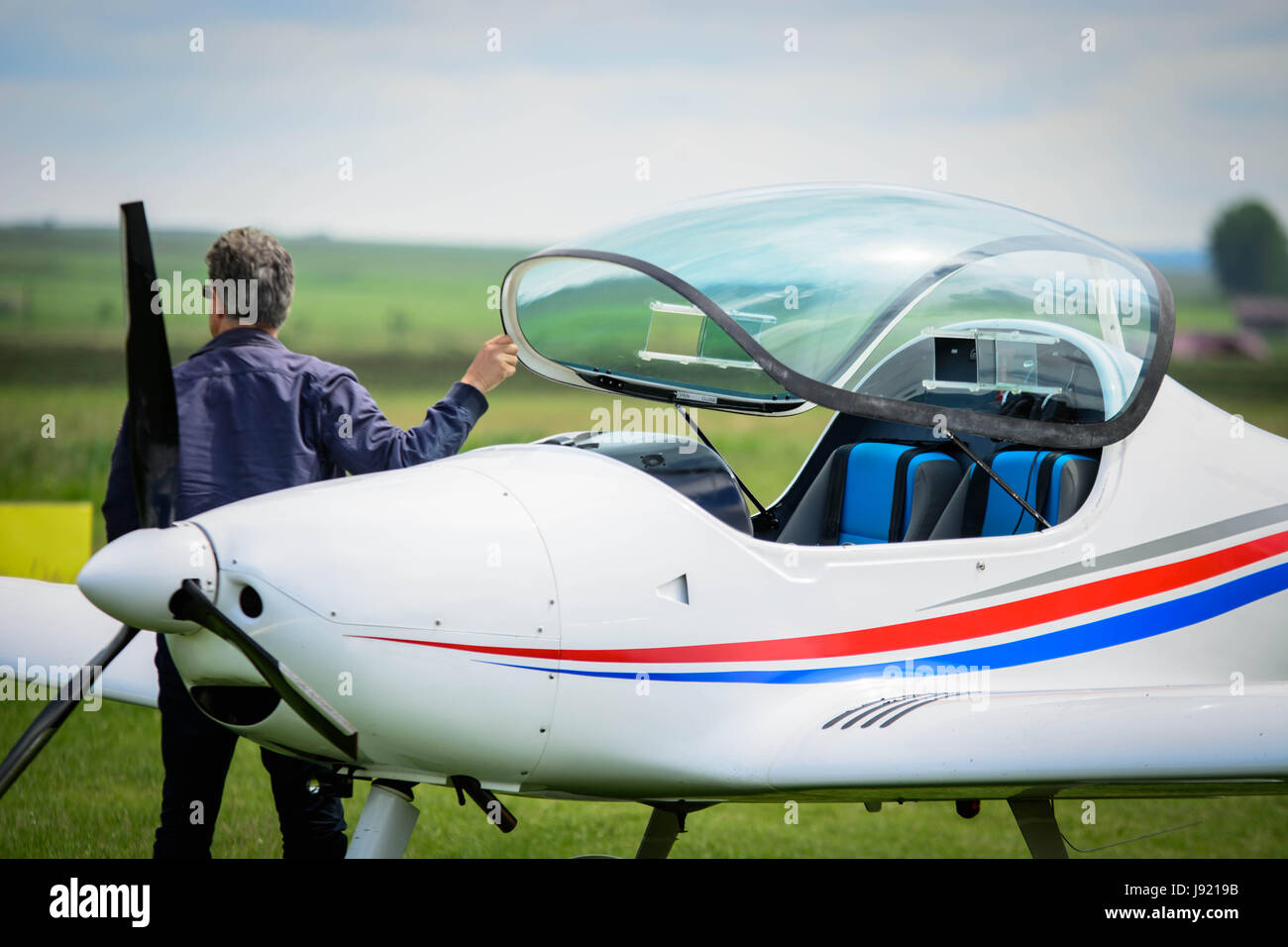 Laissant le pilote de pilotage. La fin du vol Banque D'Images