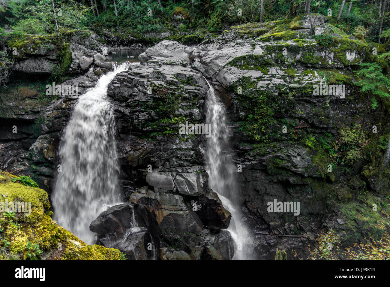 La rivière Nooksack Falls près de Mount Baker, Washington. Banque D'Images