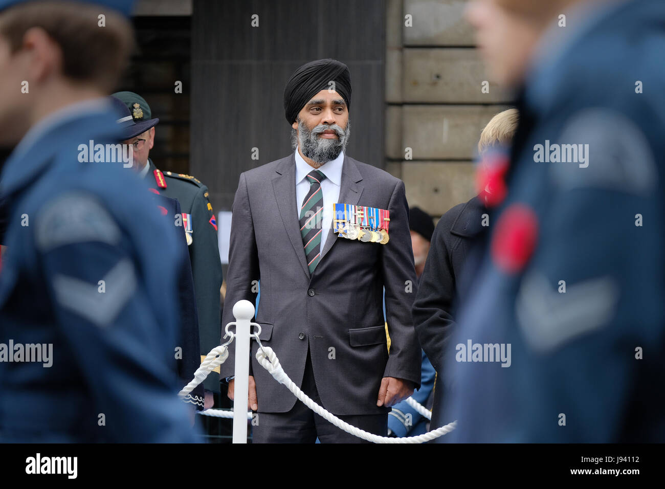 11 novembre, 2016. Ministre de la Défense nationale à l'Harjit Sajjan 2016 Cérémonie du Jour du Souvenir à la place de la Victoire au centre-ville de Vancouver. Banque D'Images