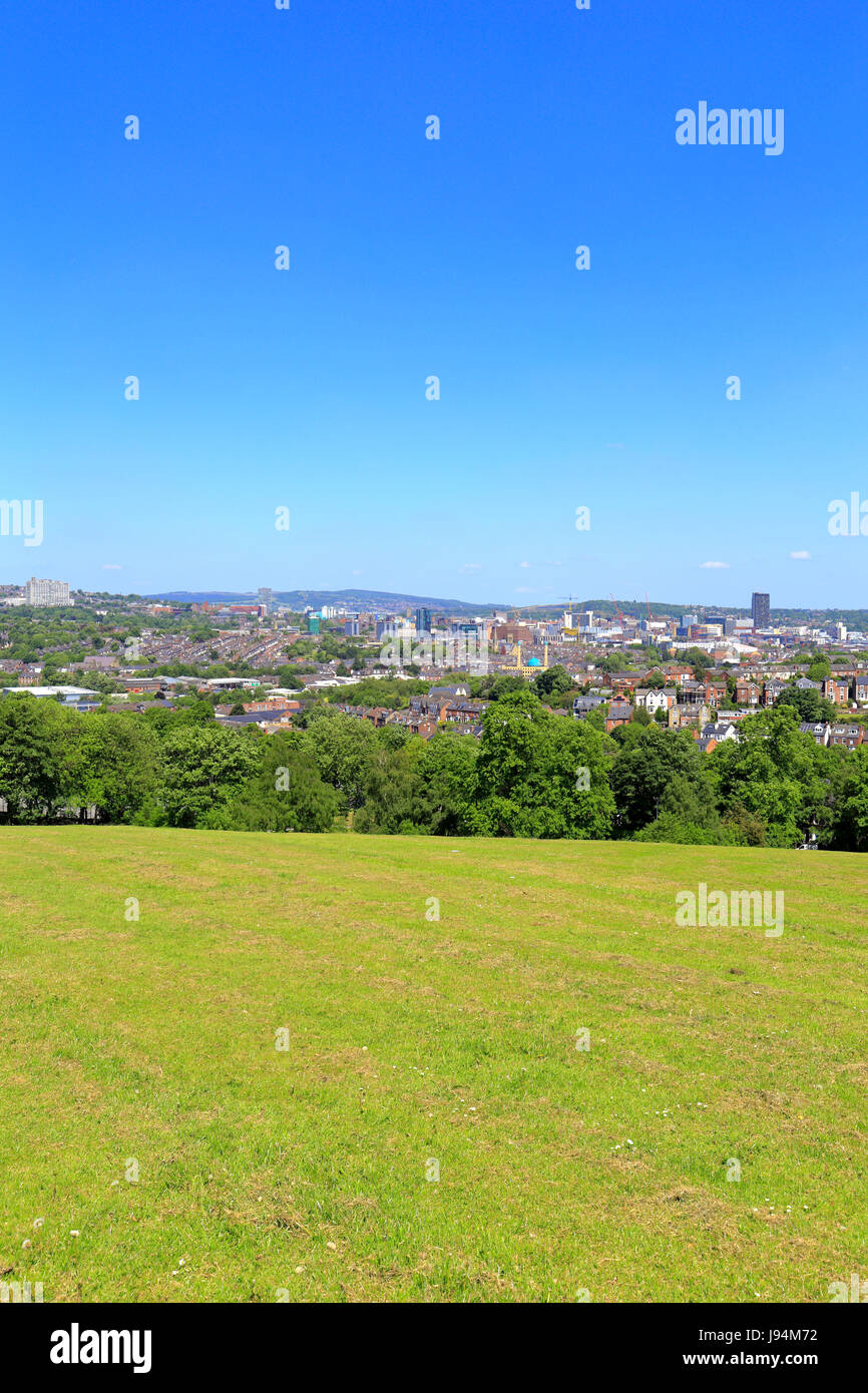 Sheffield City skyline de Meersbrook Park, Sheffield, South Yorkshire, Angleterre, Royaume-Uni. Banque D'Images