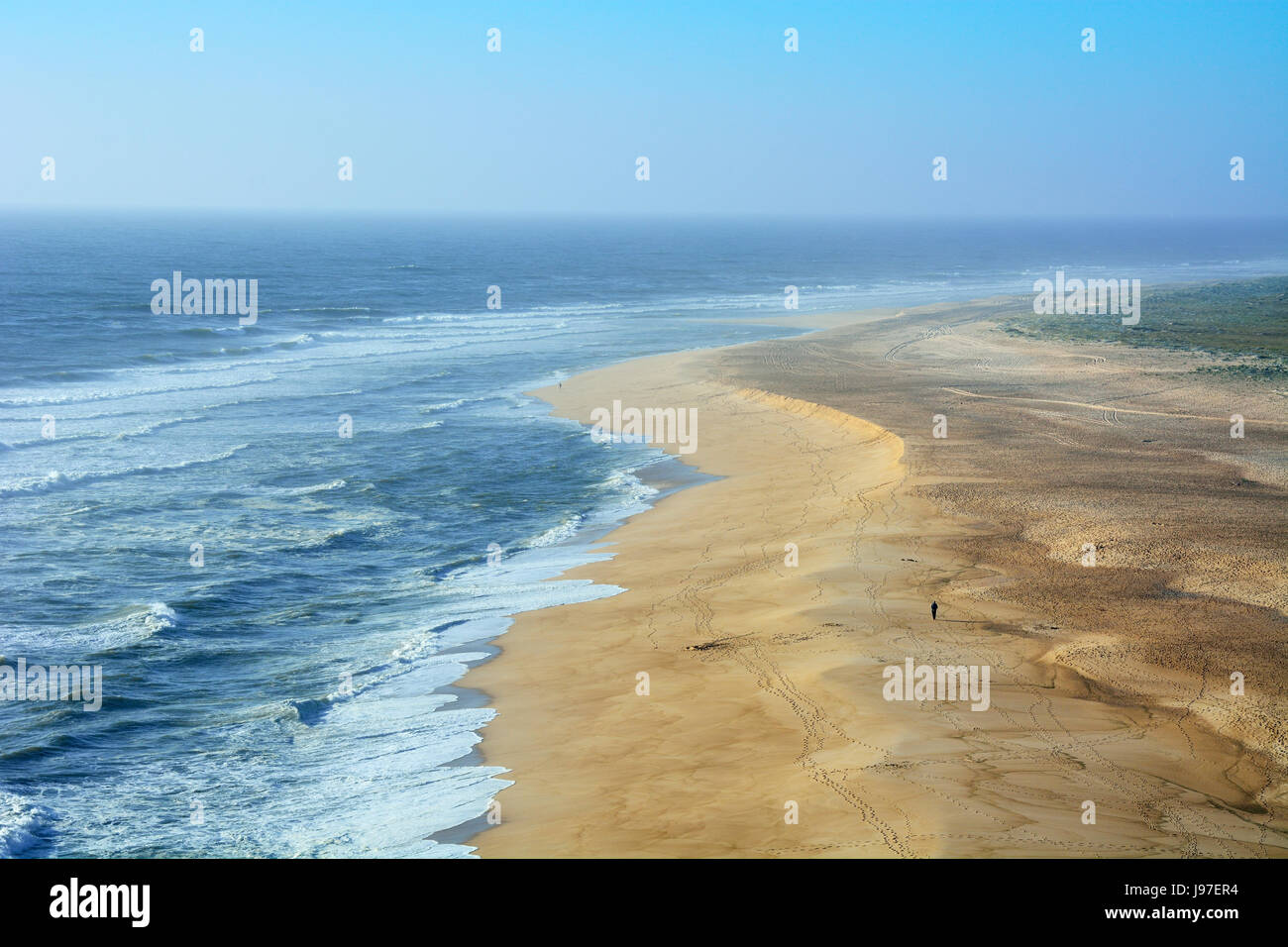 Praia do Norte plage en face de l'océan Atlantique. Caldas da Rainha, Portugal Banque D'Images