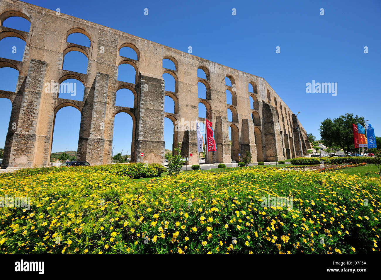 L'aqueduc d'Amoreira datant du 16e siècle, site du patrimoine mondial de l'Unesco. Elvas, Portugal Banque D'Images