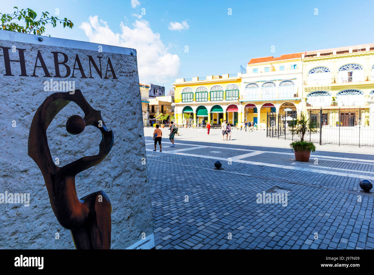 Plaza Vieja (vieille place), La Havane, Cuba, Habana signe, La Havane, Cuba. Plaza Vieja, Habana Vieja, La Havane, Cuba, La Havane, la Plaza Vieja, la Plaza Vieja Cuba Banque D'Images