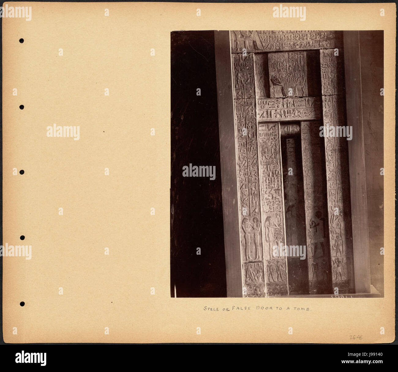Stèle fausse porte ou à un tombeau par Boston Public Library Banque D'Images
