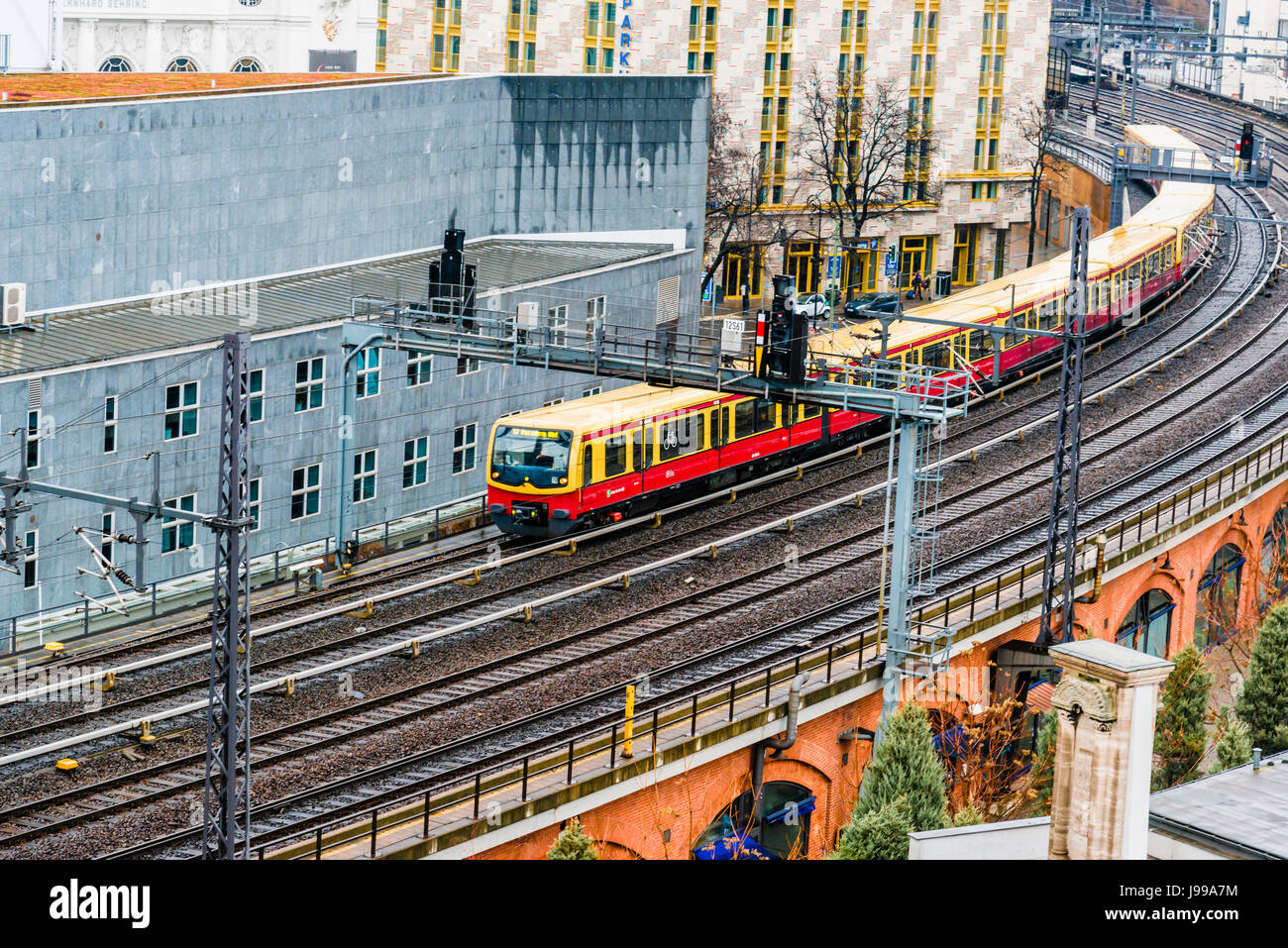 Berlin : S- Bahn im Westen aus der Vogelschau ; Berlin. La ville de chemin de fer - Bird's Eye View Banque D'Images