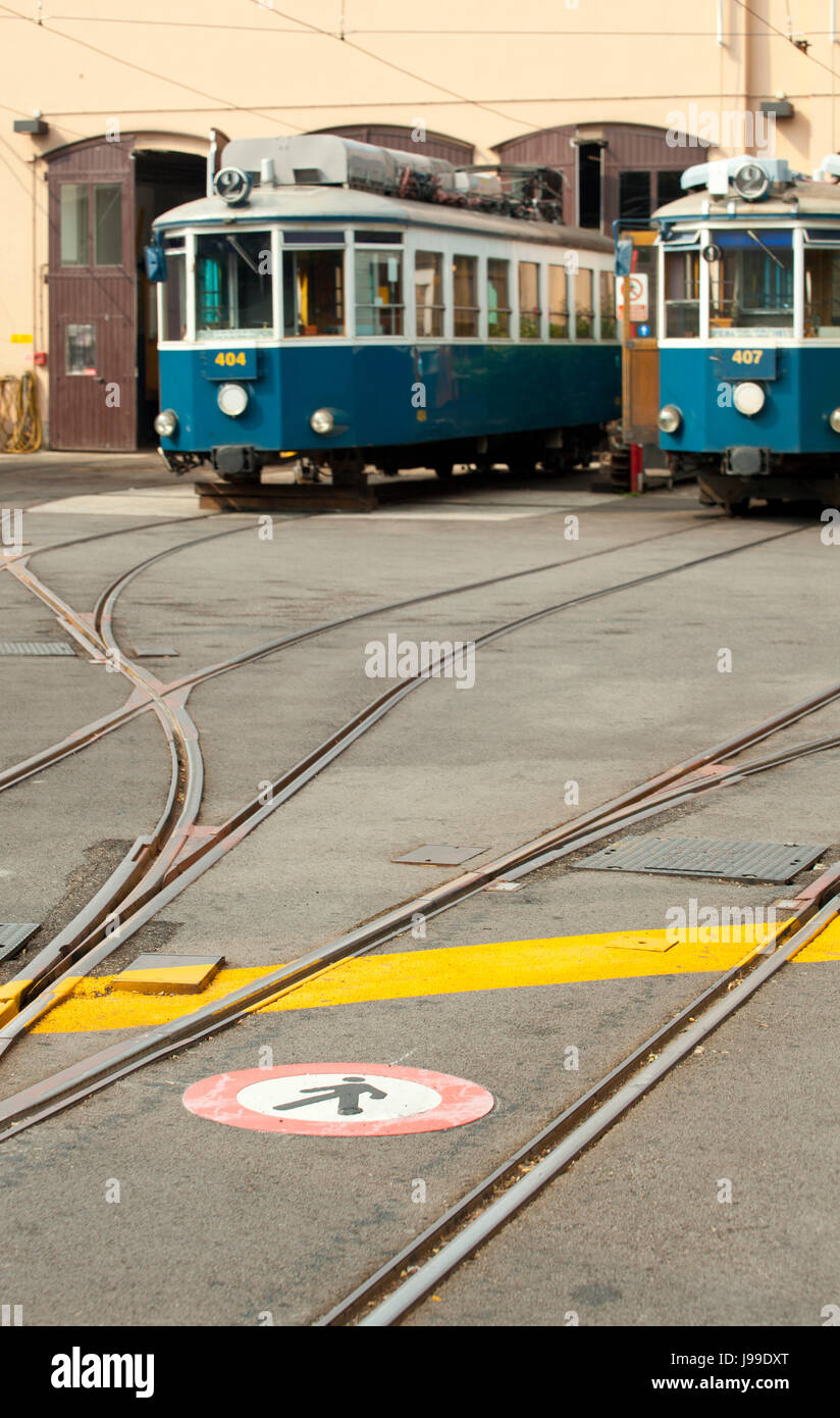 La cité, la ville, de meubles anciens, transports, tram, binaire, la cité,  la ville, de la circulation Photo Stock - Alamy