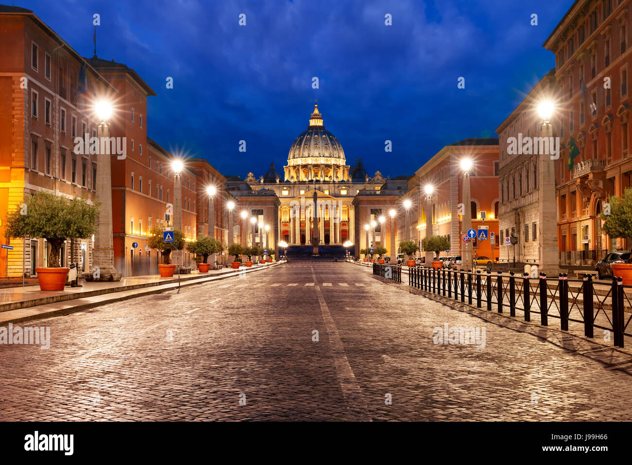 La Cathédrale de Saint Pierre à Rome, Vatican, Italie. Banque D'Images