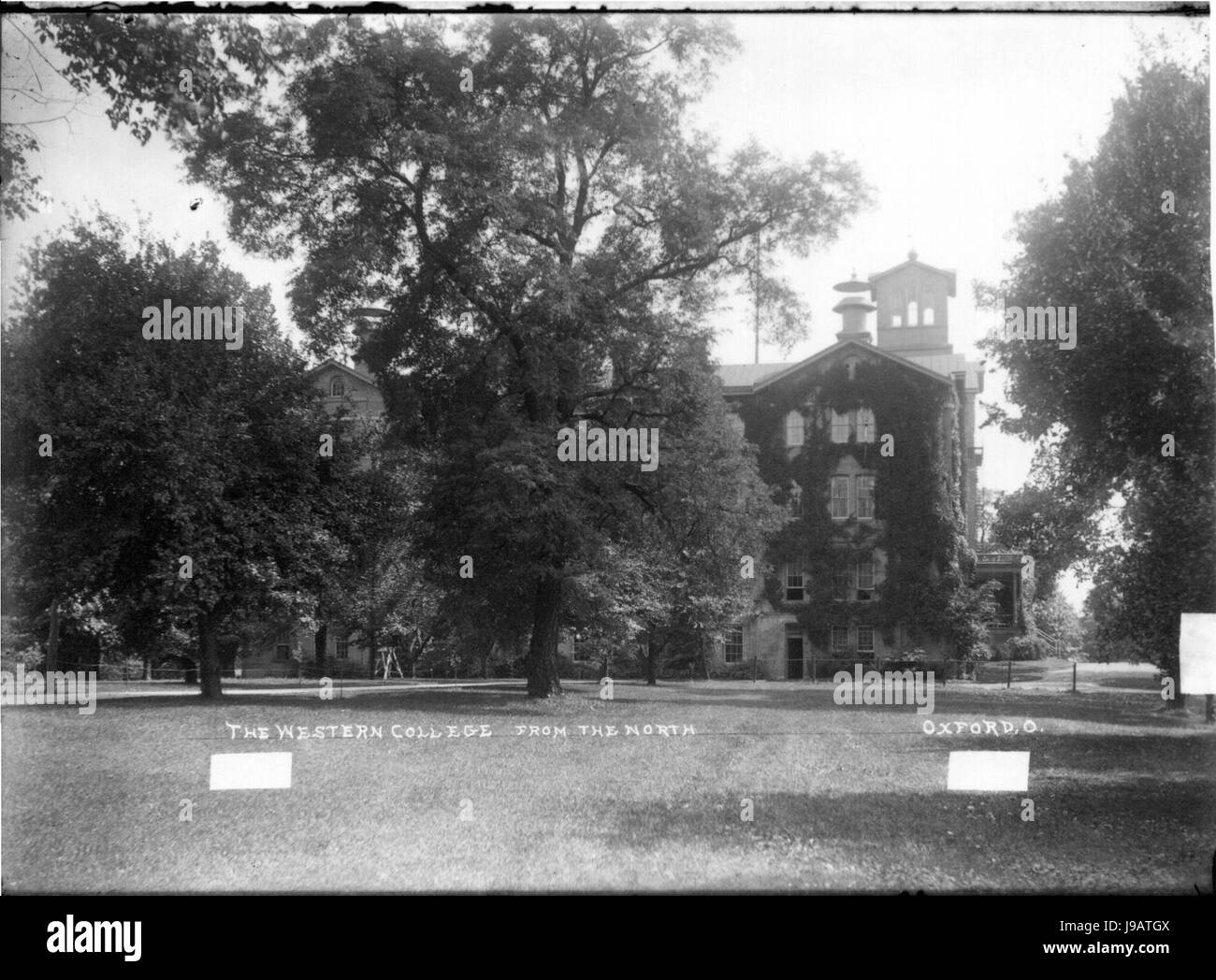 Vue du hall Banque d'images noir et blanc - Alamy