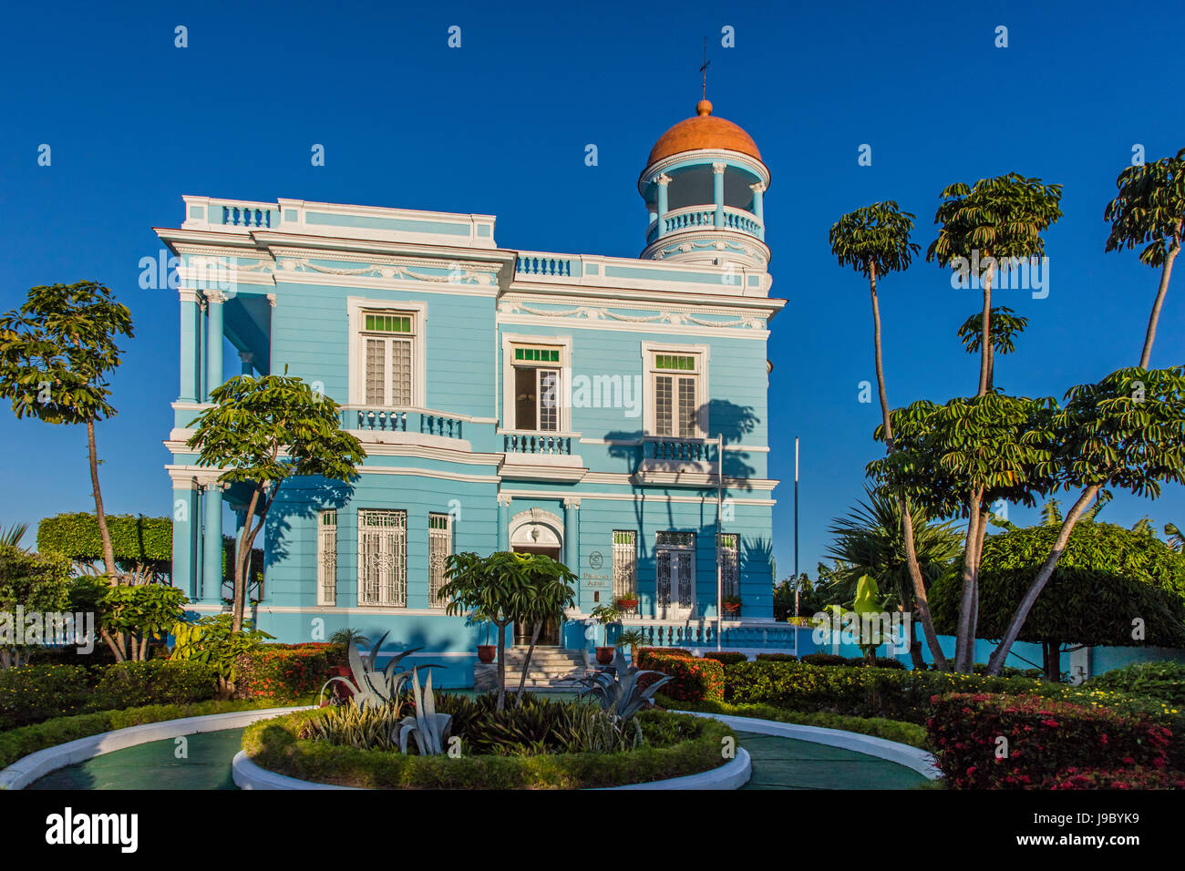 HOSTAL PALACIO AZUL est situé dans le quartier de Punta Gorda fantaisie- Cienfuegos, Cuba Banque D'Images