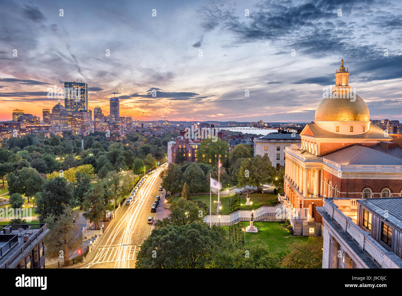 Boston, Massachusetts, USA Vue urbaine avec la State House. Banque D'Images