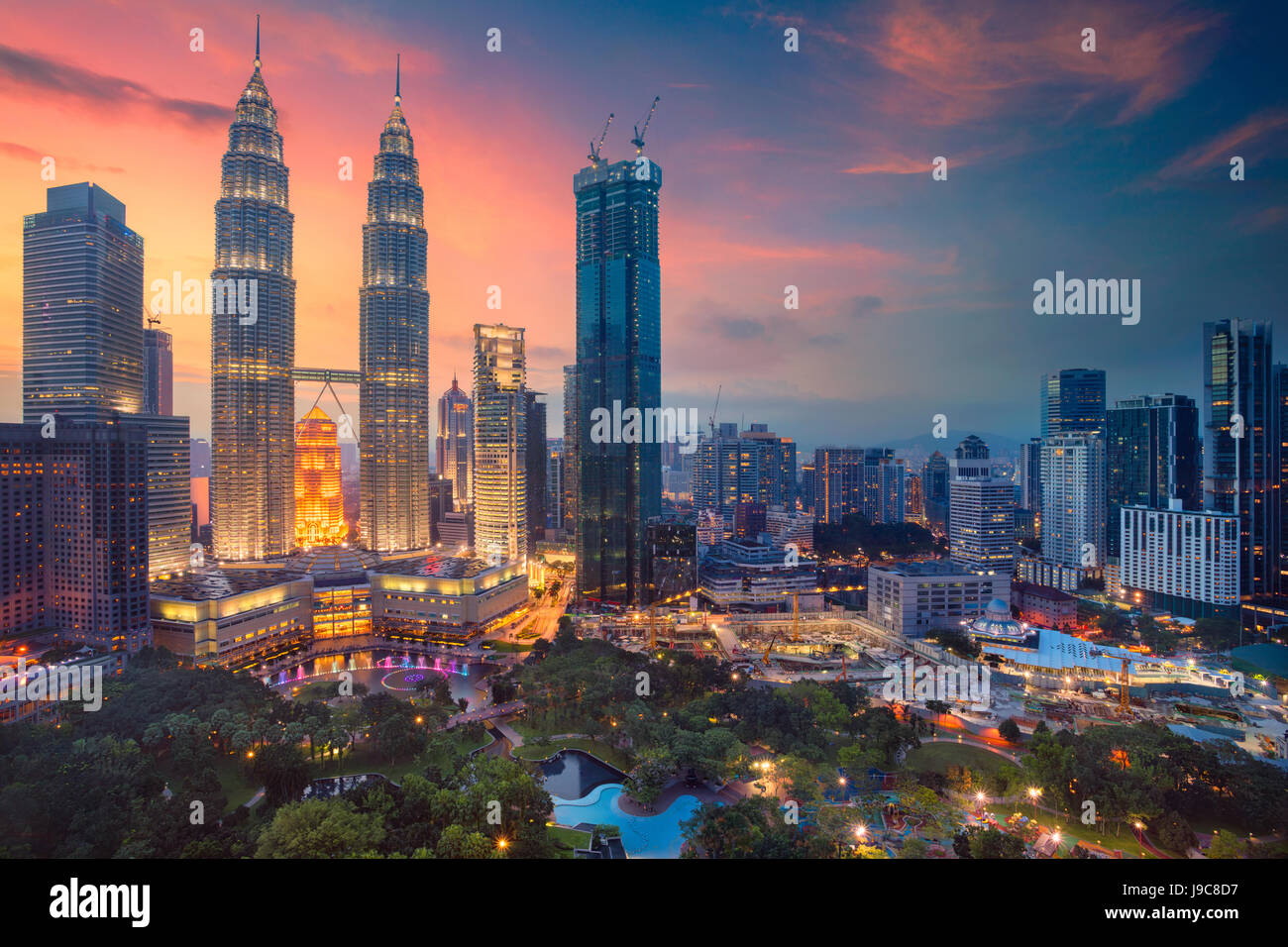 Kuala Lumpur. Cityscape image de Kuala Lumpur, en Malaisie, au coucher du soleil. Banque D'Images