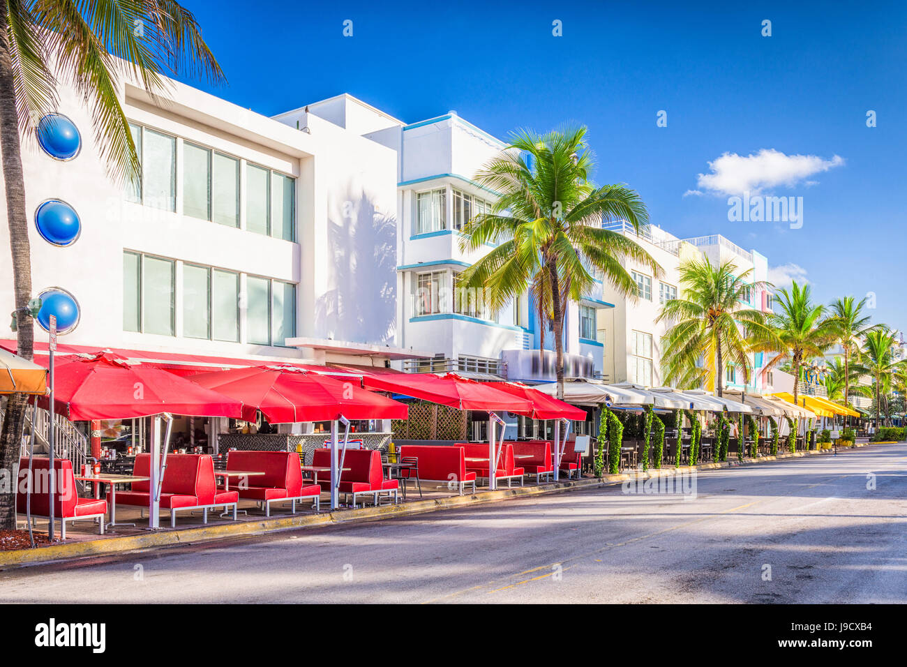 Miami Beach, Floride, USA sur Ocean Drive. Banque D'Images