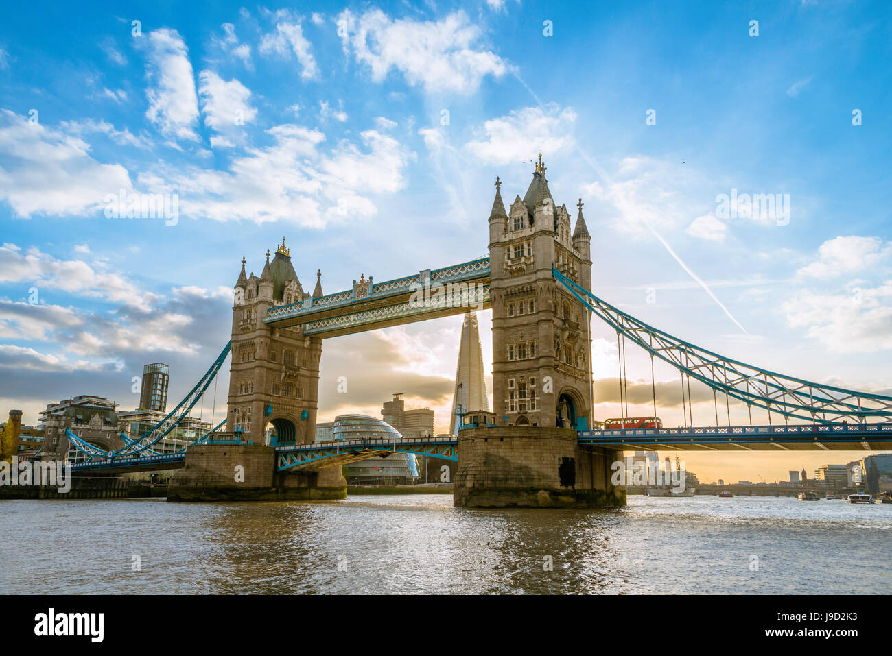 Tower Bridge sur la Tamise, Londres, Angleterre, Royaume-Uni Banque D'Images