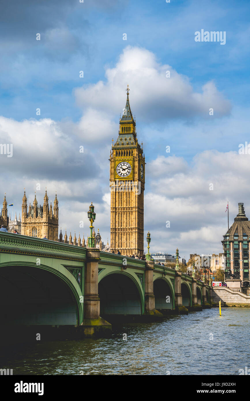 Big Ben, Westminster Bridge, chambres du Parlement, de la rivière Thames, London, England, UK Banque D'Images