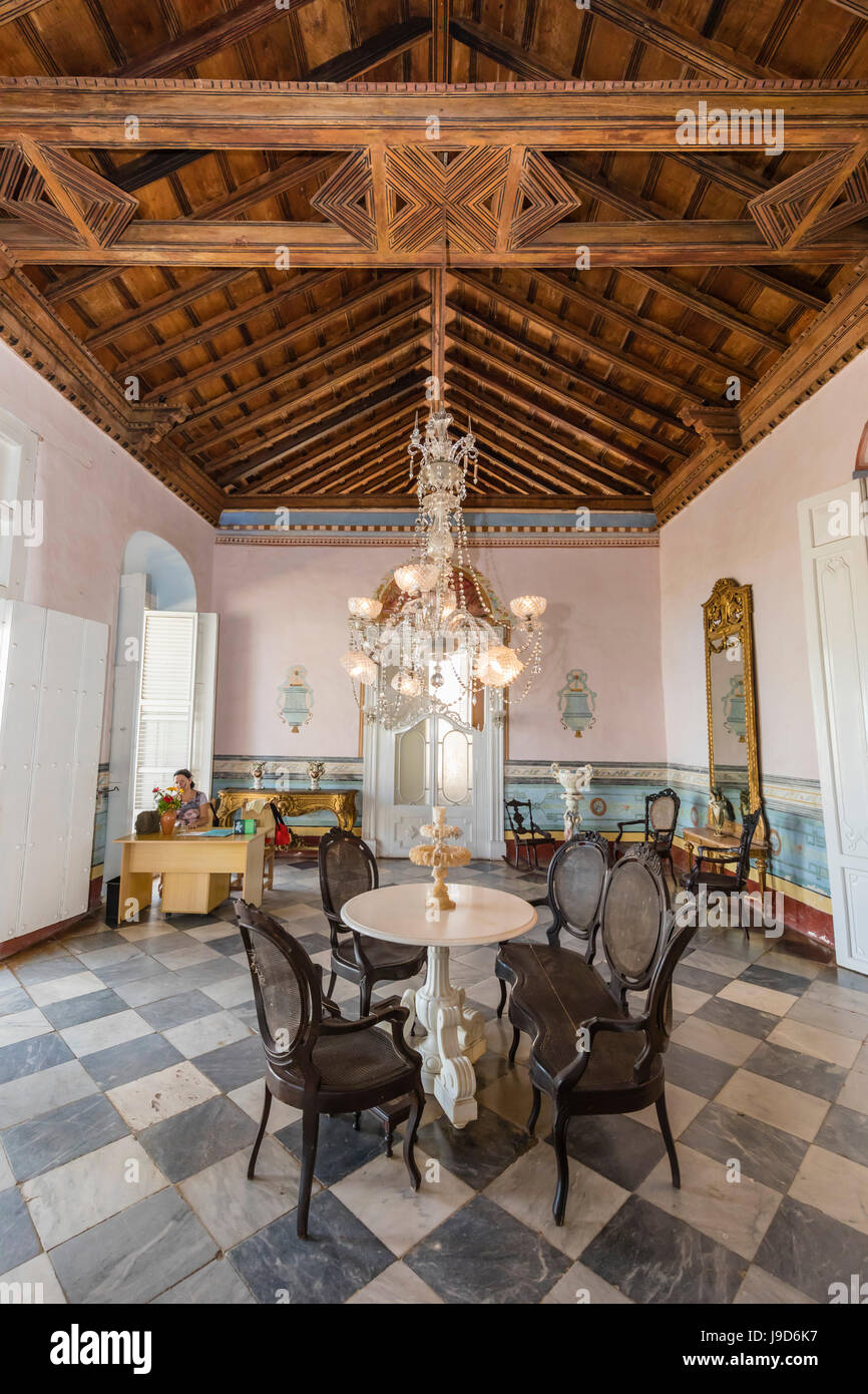 Vue de l'intérieur du Musée d'architecture coloniale dans la ville de Trinidad, l'UNESCO, Cuba, Antilles, Caraïbes Banque D'Images