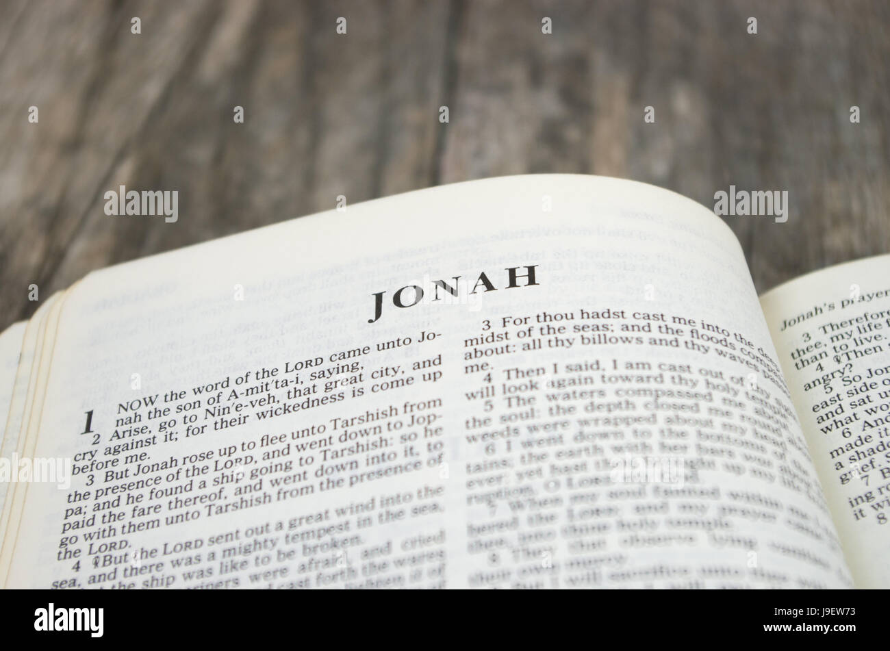 Page de titre pour le livre de Jonas dans la Bible - King James Version Banque D'Images