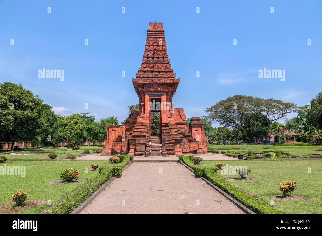 Majapahit temple Banque de photographies et d’images à haute résolution ...