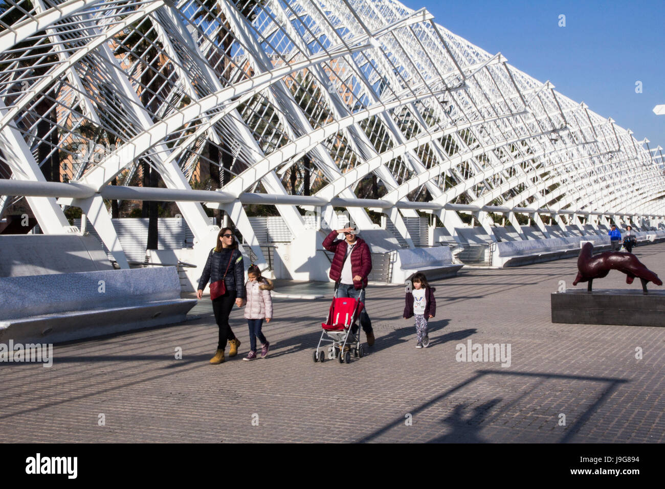 El Museu de les Cincies-Principe Felipe est un musée interactif de la Science, conçu par l'architecte Santiago Calatrava Valencia pour ressembler à un squelette. Banque D'Images