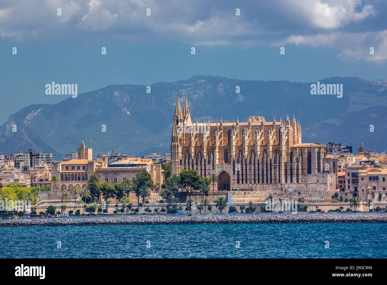 Espagne, Majorque, Palma City, La Seu Cathedral et La Almunia palace, Banque D'Images