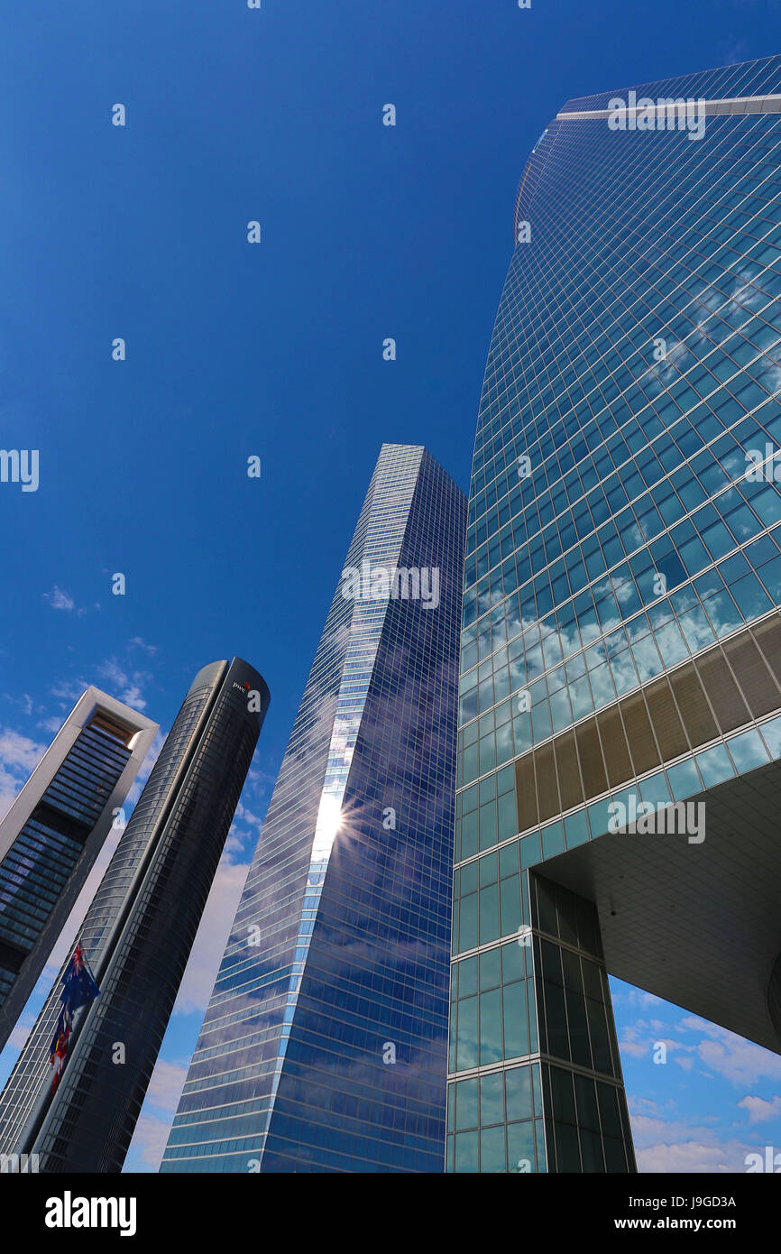 Espagne, Madrid, ville Castellana gratte-ciel skyline, Banque D'Images